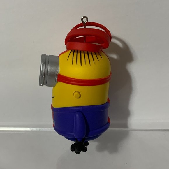 Hallmark Keepsake Christmas Ornament 2023 The Gift Of Stuart Minions Magic Sound - Picture 8 of 12